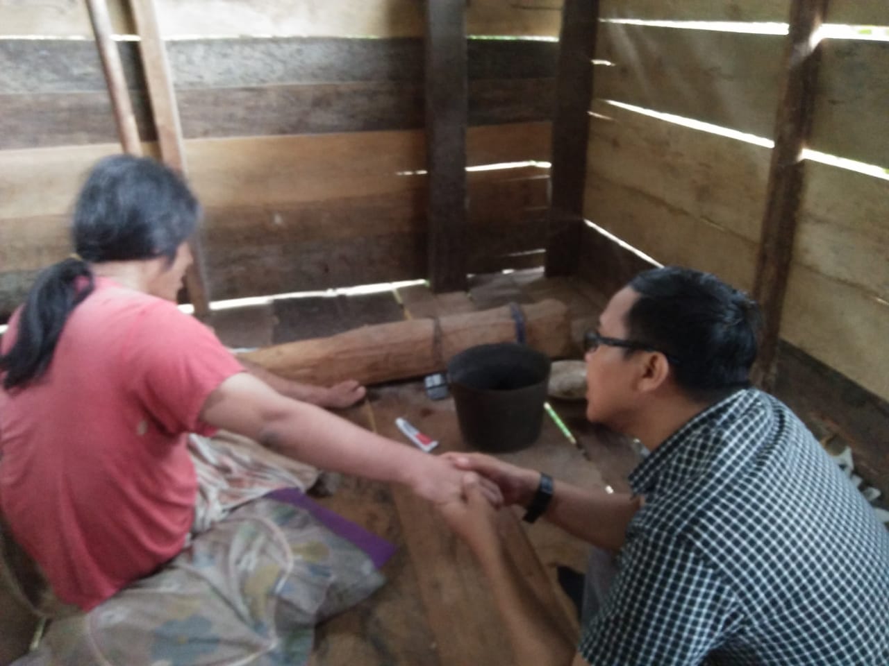 280419-Dipasung1