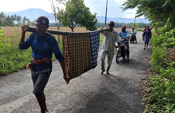Tinggalkan Rumah Untuk Mencari Buah Kelapa, Warga Desa Jambu Malea Ditemukan Tewas 250519-Mayat1