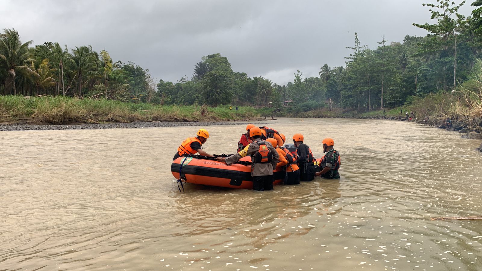 Seorang Warga Majene Dilaporkan Hilang Terseret Arus Sungai Paceko