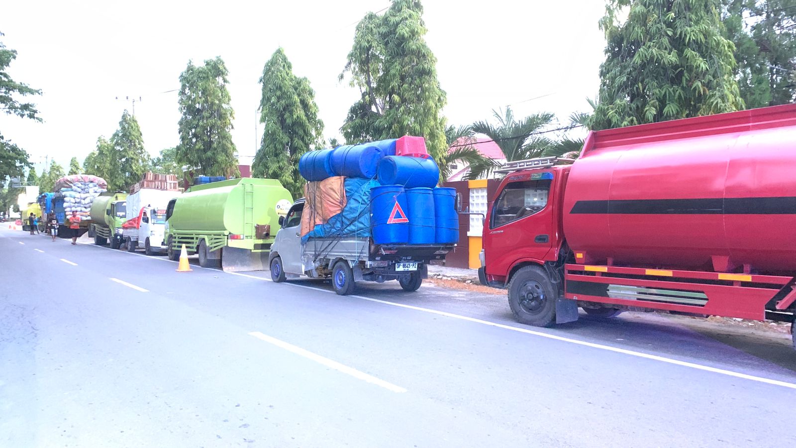 Satlantas Polres Polman Amankan 14 Mobil Over Kapasitas – Tidak Miliki Surat Kendaraan 270124-Amankan Roda Empat