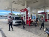 Personel Polres Polman Pantau Stok BBM di SPBU