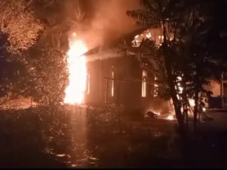 Sebuah Rumah di Rappang Polman Ludes Terbakar, Kerugian Rp 75 Juta