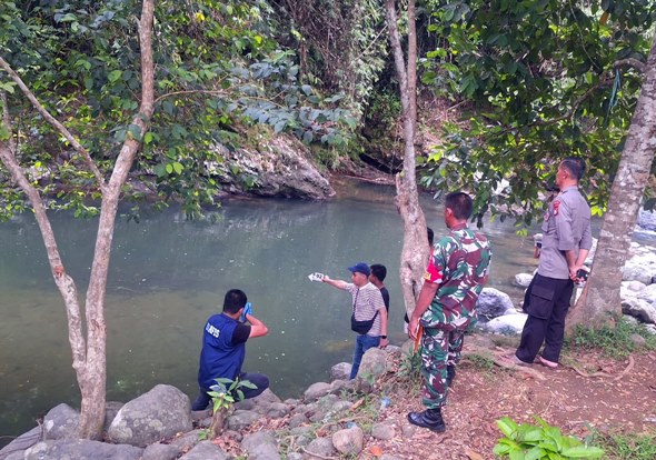 3 Siswa Tenggelam di Sungai Kunyi Polman Merupakan Peserta Kegiatan Super Camp 3 Siswa Tenggelam di Sungai Kunyi Polman Merupakan Peserta Kegiatan Super Camp