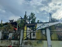 Sebuah Rumah Hangus Terbakar di Tinambung Polman, 2 Warga Terluka