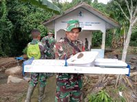 Banjir Terjang Desa Amola Polman, Personel Kodim 1402 Terjun Bantu Warga