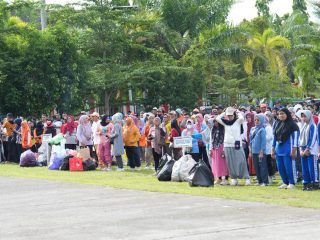 Pj Gubernur Sulbar Apresiasi Gerakan Sadar Sedekah Sampah Digagas Pemkab Polman