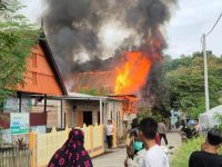 Satu Rumah di Tinambung Polman Hangus Terbakar Diduga Akibat Korseting Listrik