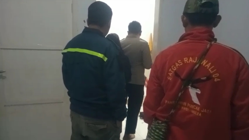 Warga Gerebek Rumah BTN Diduga Jadi Tempat Prostitusi di Wonomulyo Polman
