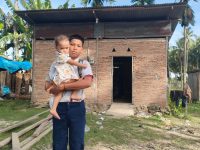 Viral Kisah Remaja SMP di Panyampa Polman, Rawat-Bawa Adik Bayi ke Sekolah karena Ortu Kerja