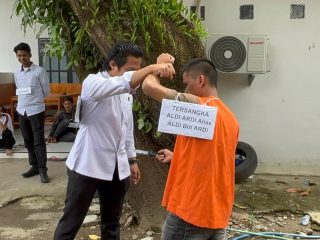 Rekontruksi Kasus Penikaman Tewaskan Warga di Wonomulyo Polman, Tersangka Peragakan 17 Adegan