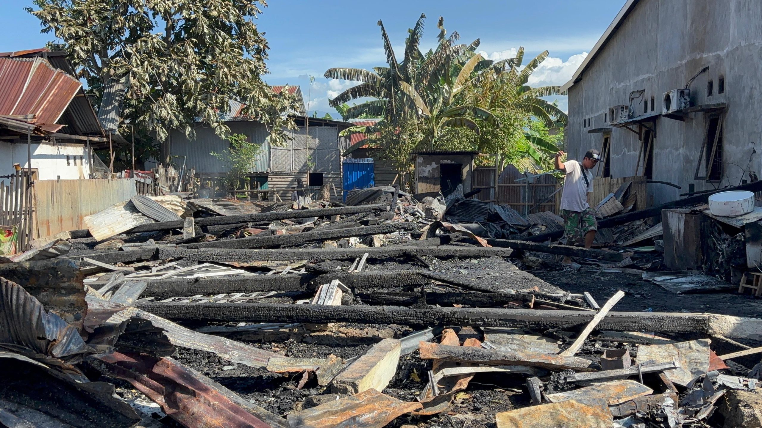 Kebakaran Hanguskan 3 Rumah di Takatidung Polman, 1 Rusak Parah