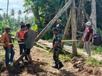 TNI-Warga Gotong Royong Bangun Jembatan Gantung Garuda di Bulubawang Polman