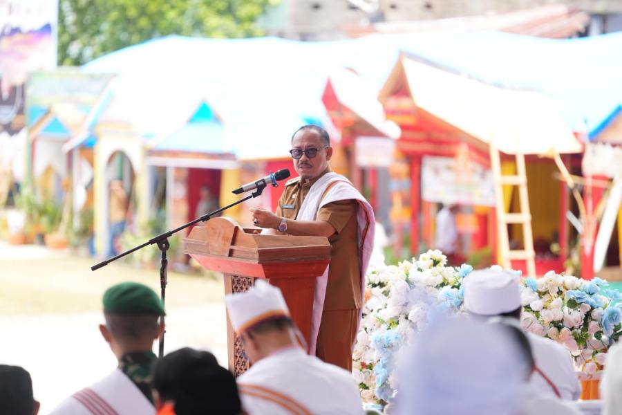 Gubernur Sulbar Apresiasi Warga Mamasa Jaga Identitas, Dorong Bulan Mamase Masuk KEN