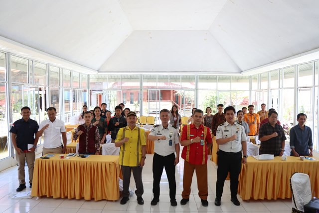 Kanim Polman Sosialisasi Penggunaan M-Paspor dan Perlindungan PMI di Mamasa
