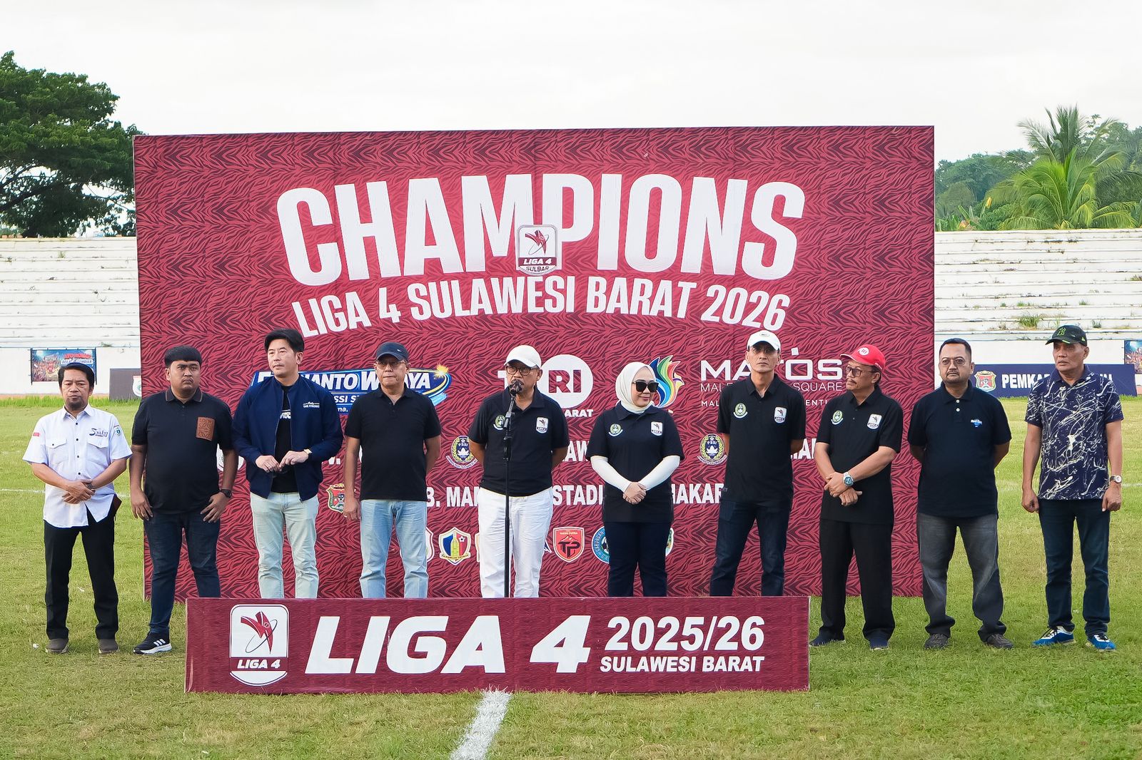 Saksikan Final Liga 4, Gubernur Janji Kembangkan Sepak Bola di Sulbar