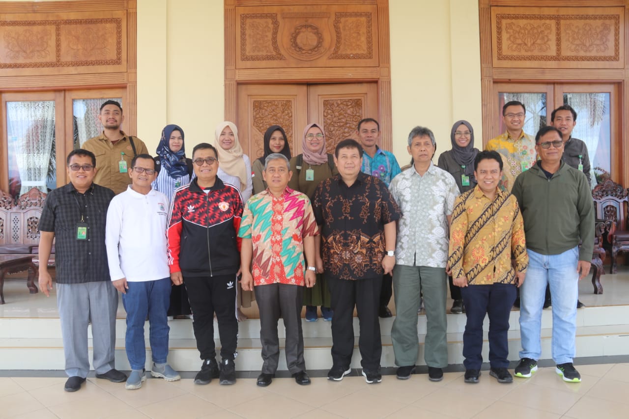 FOTO : Pertemuan Gubernur dan Dirjen Perhutanan & Sosial Kementrian RI