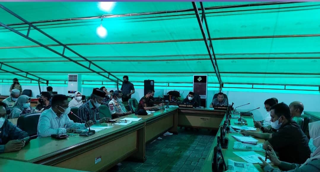 Rapat Bersama Mitra Komisi I DPRD Sulbar 240421-Rapat