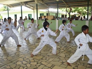 Ujian Kenaikan Tingkat INKAI Polman Diikuti 112 Karateka