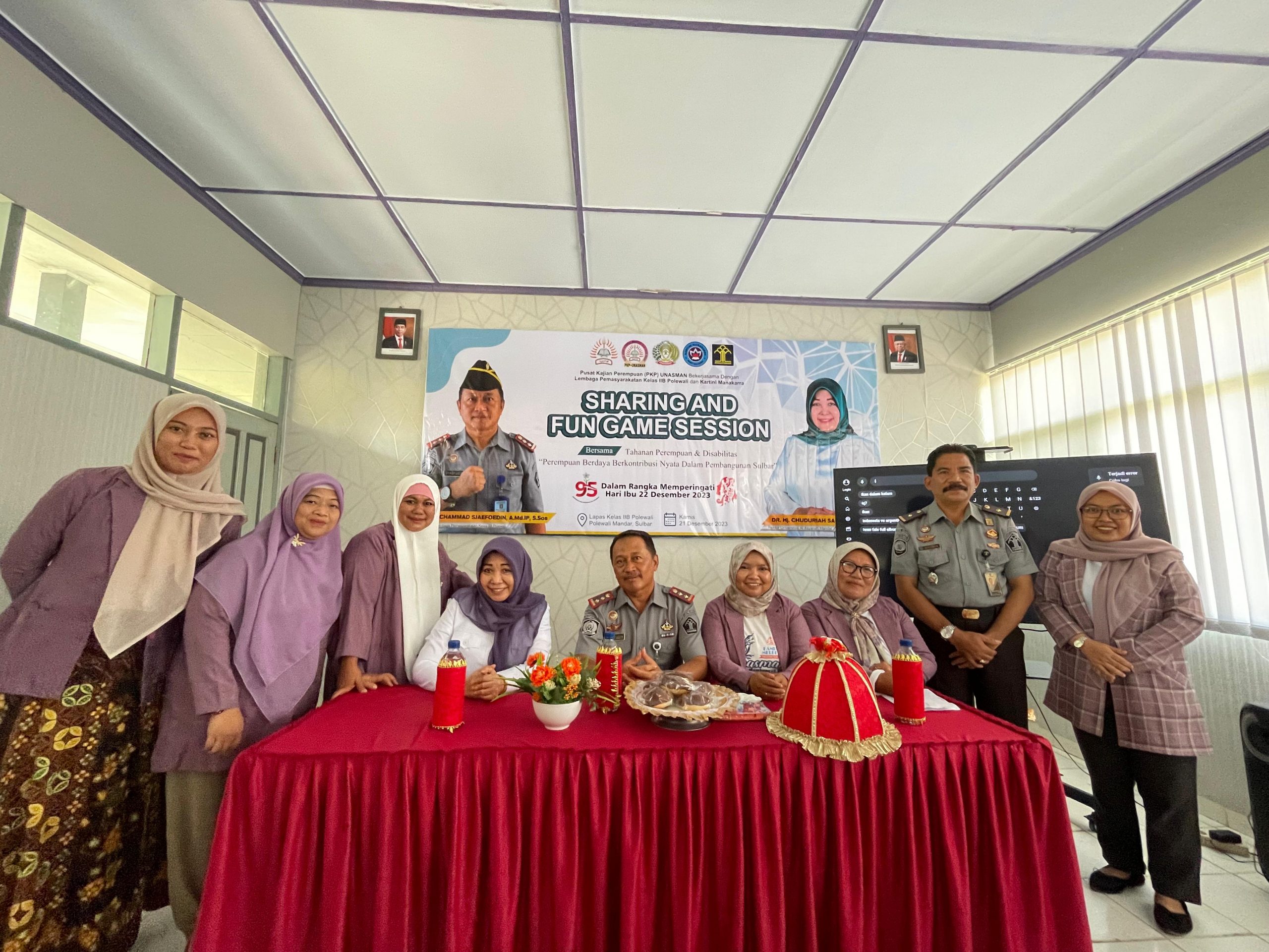 PKP Unasman Sambut Hari Ibu di Lapas Kelas IIB Polewali IMG-20231221-WA0254