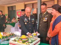 Kodim 1402/Polman Gelar Upacara dan Makan Bersama Warga Rayakan HUT ke 79 TNI