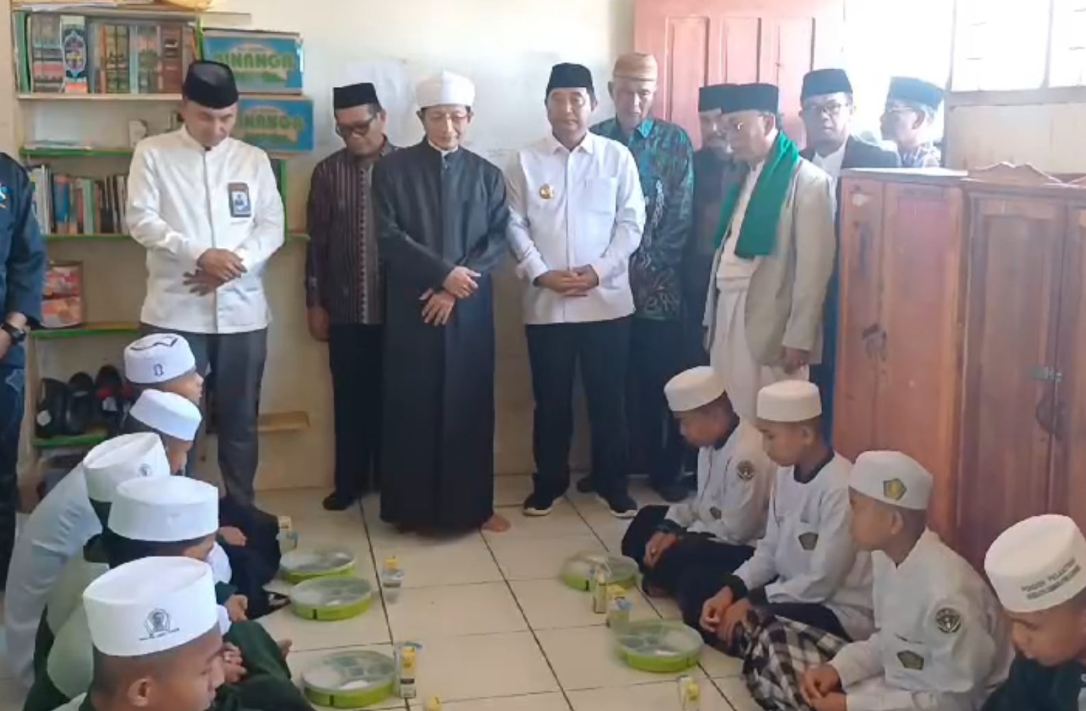 301124-Makan Siang