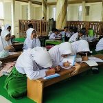 54 Murid MI DDI di Wonomulyo Polman Numpang Belajar di Masjid karena Kekurangan Rumbel 150725-Santri Madrasah