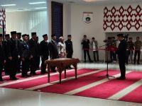 Lantik 15 Pejabat Pimpinan Tinggi Pratama di Sulbar, Gubernur SDK Ingatkan Istri Pejabat Tak Campuri Urusan Jabatan