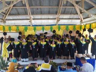 29 Warga di Pasangkayu Sulbar Ikut Wisuda Lansia, 21 Provinsi Kategori Ageing Population