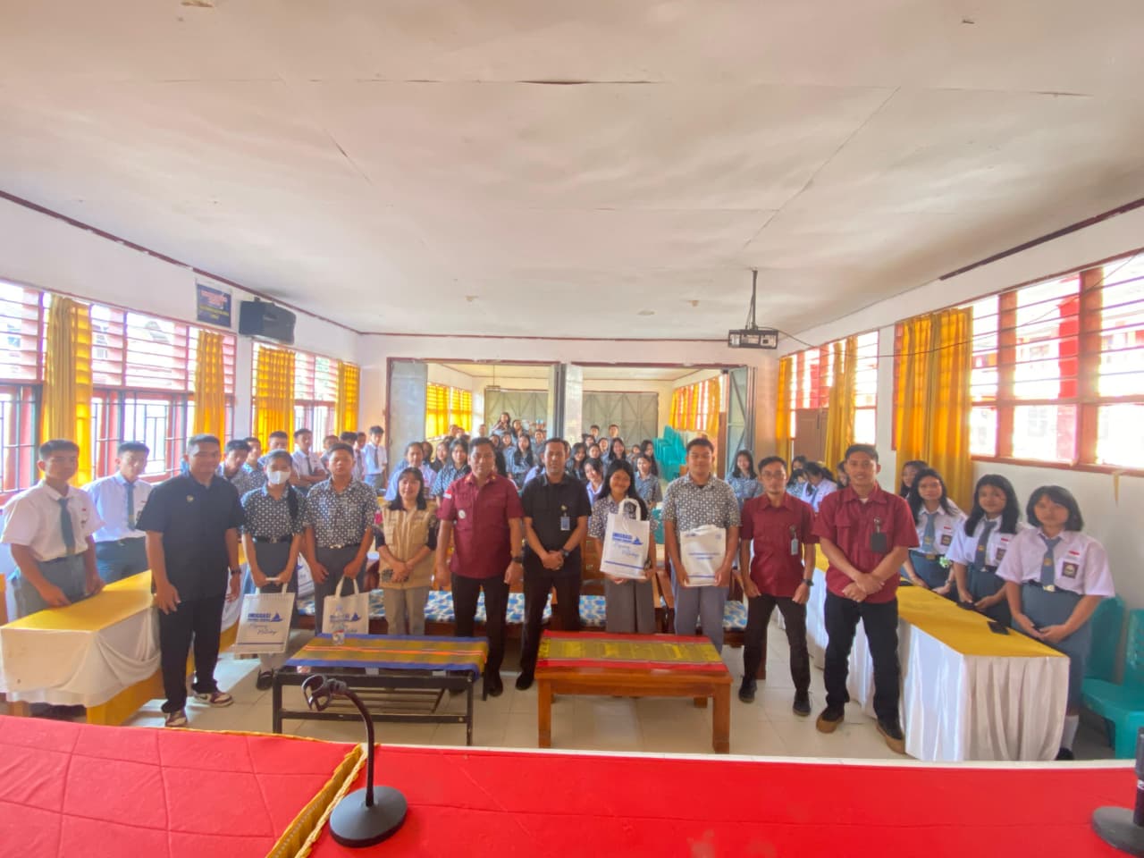 Imigrasi Go to School di Mamasa Ajak Pelajar Jadi Agen Informasi Keimigrasian