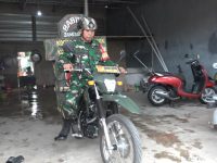 Semangat Babinsa di Wonomulyo Polman Sulap Motor Dinas Jadi Perpus demi Tingkatkan Literasi Anak