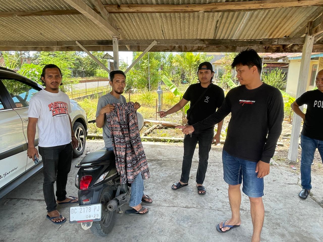 Tim Opsnal Polres Polman Ringkus Pencuri Motor Terekam CCTV di Polewali Tim Opsnal Polres Polman Ringkus Pencuri Motor Terekam CCTV di Polewali