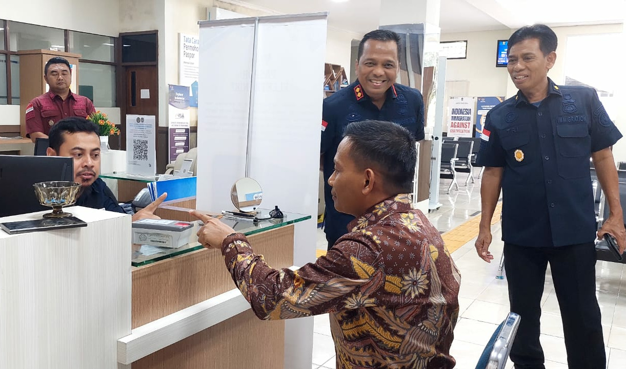 Bupati Samsul Mahmud Apresiasi Pelayanan Kantor Imigrasi Polman