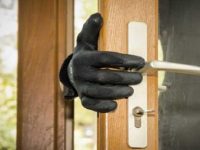 Pencuri Bobol Rumah Warga Binuang Polman, 5 BPKB – Uang Rp 17 Juta Hilang