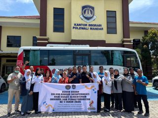 Imigrasi Polman Gelar Donor Darah Peringatan Hari Bhakti Imigrasi dan Pemasyarakatan Ke-1 Tahun 2025
