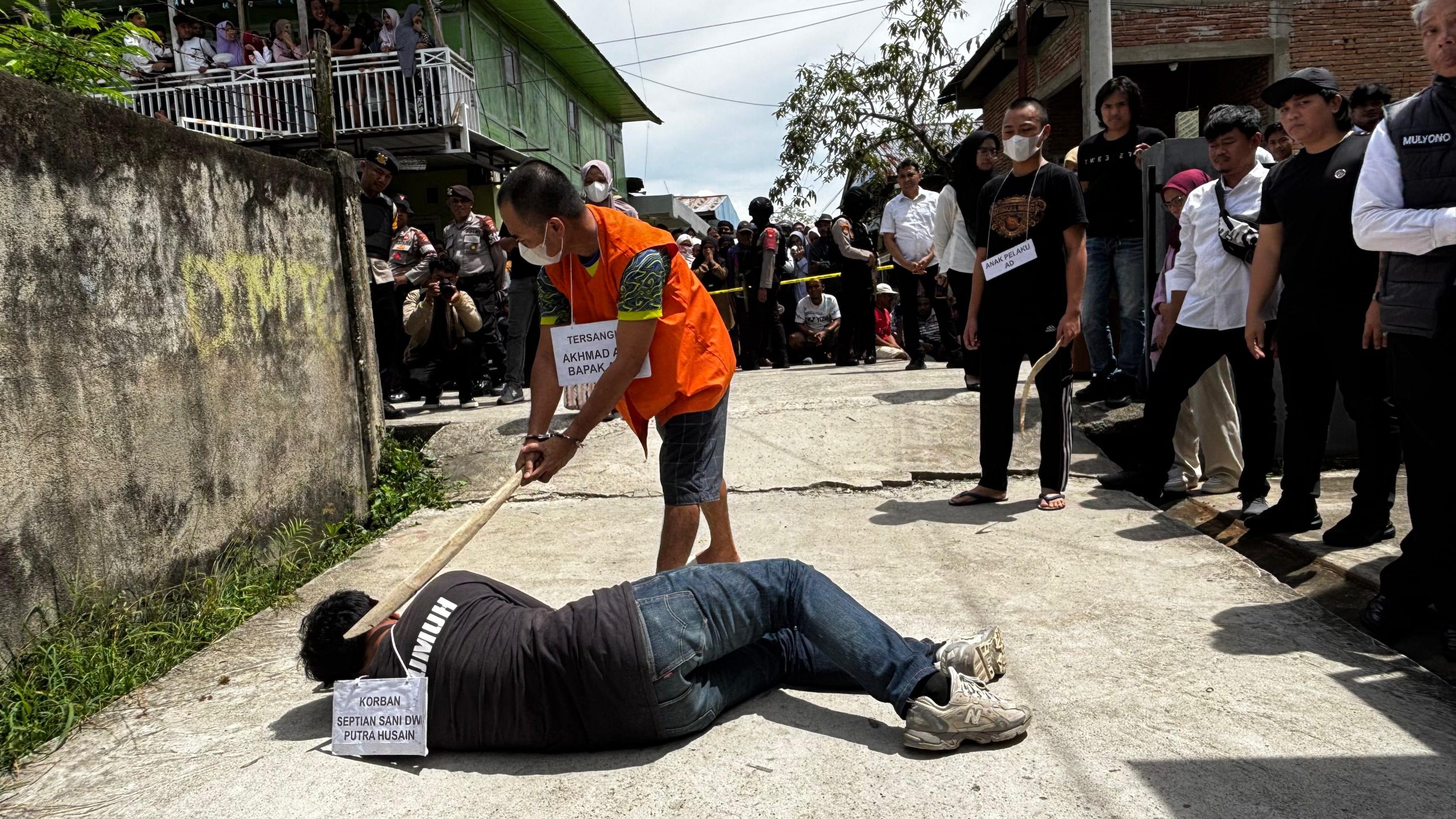 Rekonstruksi Kasus Pembunuhan Dilakukan Ayah-Anak di Wonomulyo Polman, 23 Adegan Diperagakan