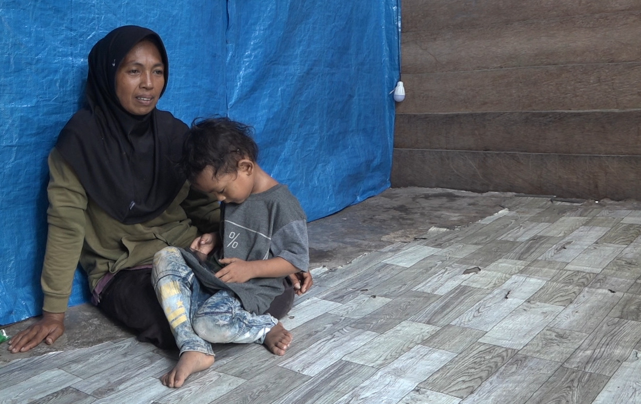 Pilu Janda Miskin Penjual Sayur Pakis di Polman, Kecopetan saat Ngantri BLTS