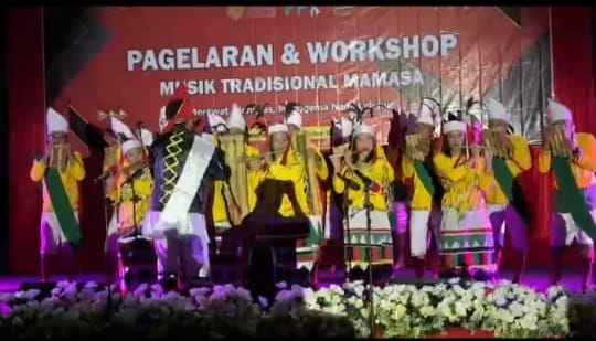 Komunitas IDUP Mamasa Helat Pagelaran Musik Tradisional untuk Lestarikan Budaya Komunitas IDUP Mamasa Helat Pagelaran Musik Tradisional untuk Lestarikan Budaya