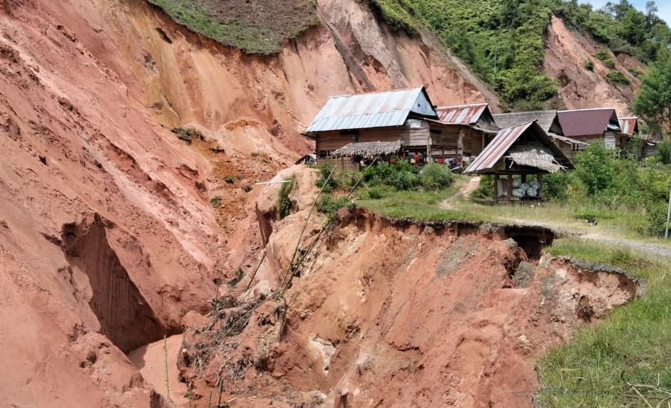 9 Rumah Terancam Hilang akibat Longsor di Mamasa, 8 Warga Mengungsi