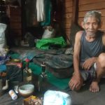 Pilu Kakek 70 Tahun Ratapi Segepok Uang Tabungan Hangus Akibat Kebakaran Rumah di Polman 140226-Korban Terbakar1