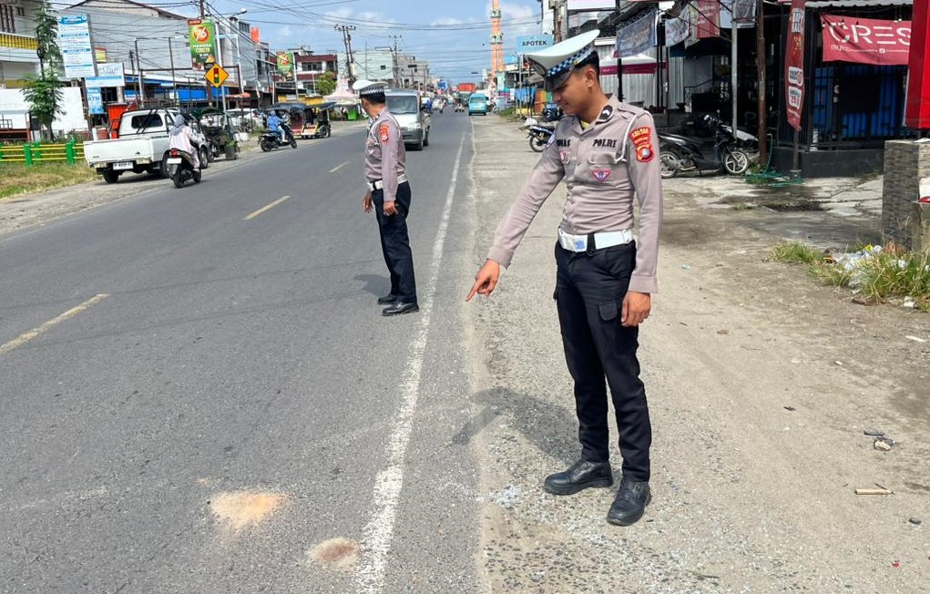 Pria 87 Tahun Kemudikan Motor Tewas usai Ditabrak Mobil di Polman